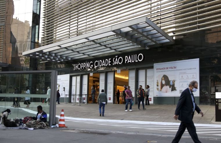 Confiança do comércio sobe em abril