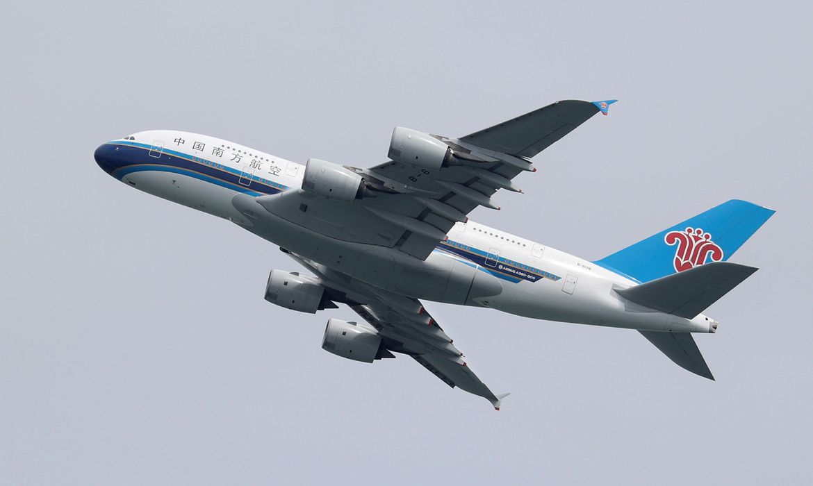 Companhia aérea chinesa fecha as portas a passageiros do Brasil