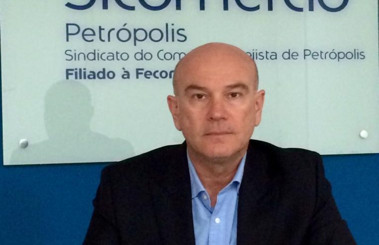 Sicomércio lamenta o fechamento do comércio no próximo sábado (01)