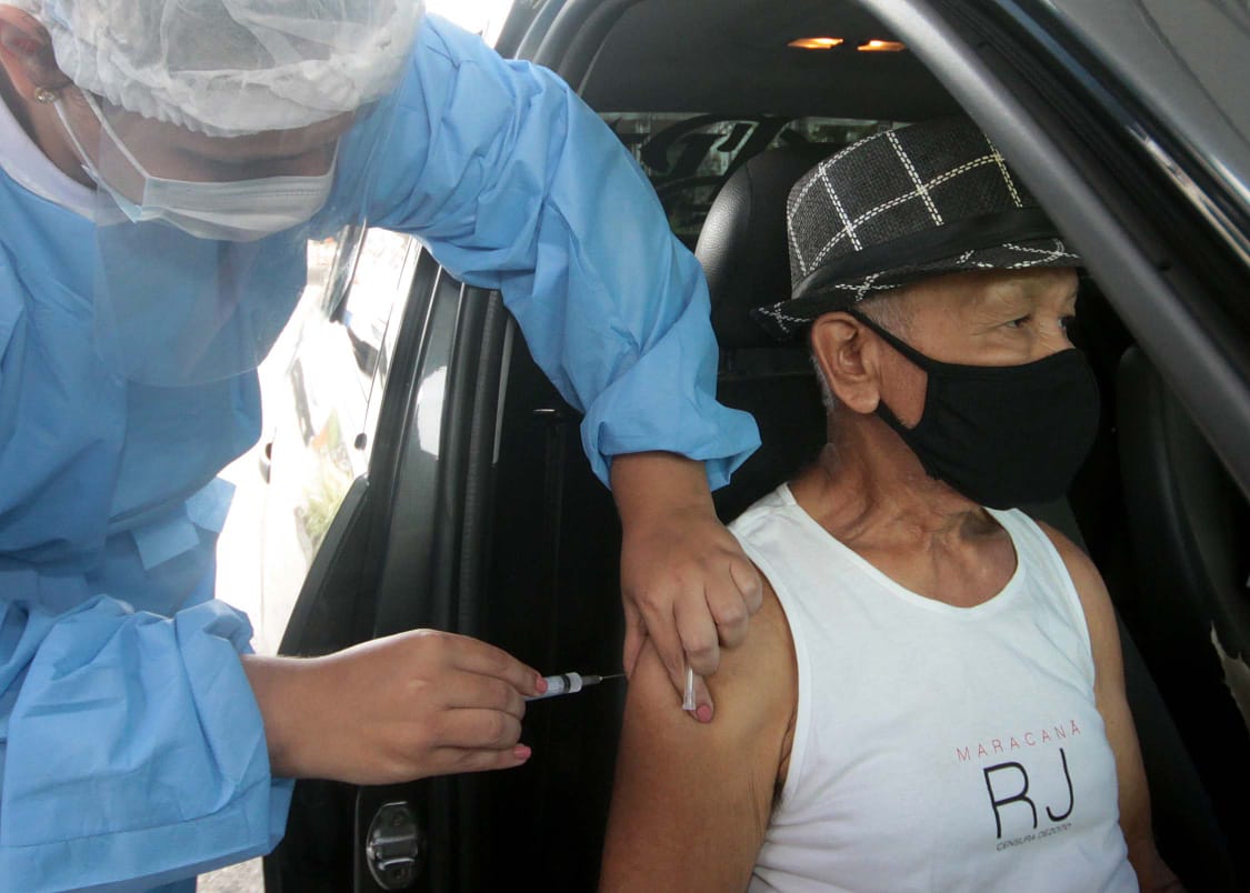 Nova Iguaçu vai vacinar pessoas de 66 a 68 anos e profissionais de saúde de 32 a 34 anos na próxima semana