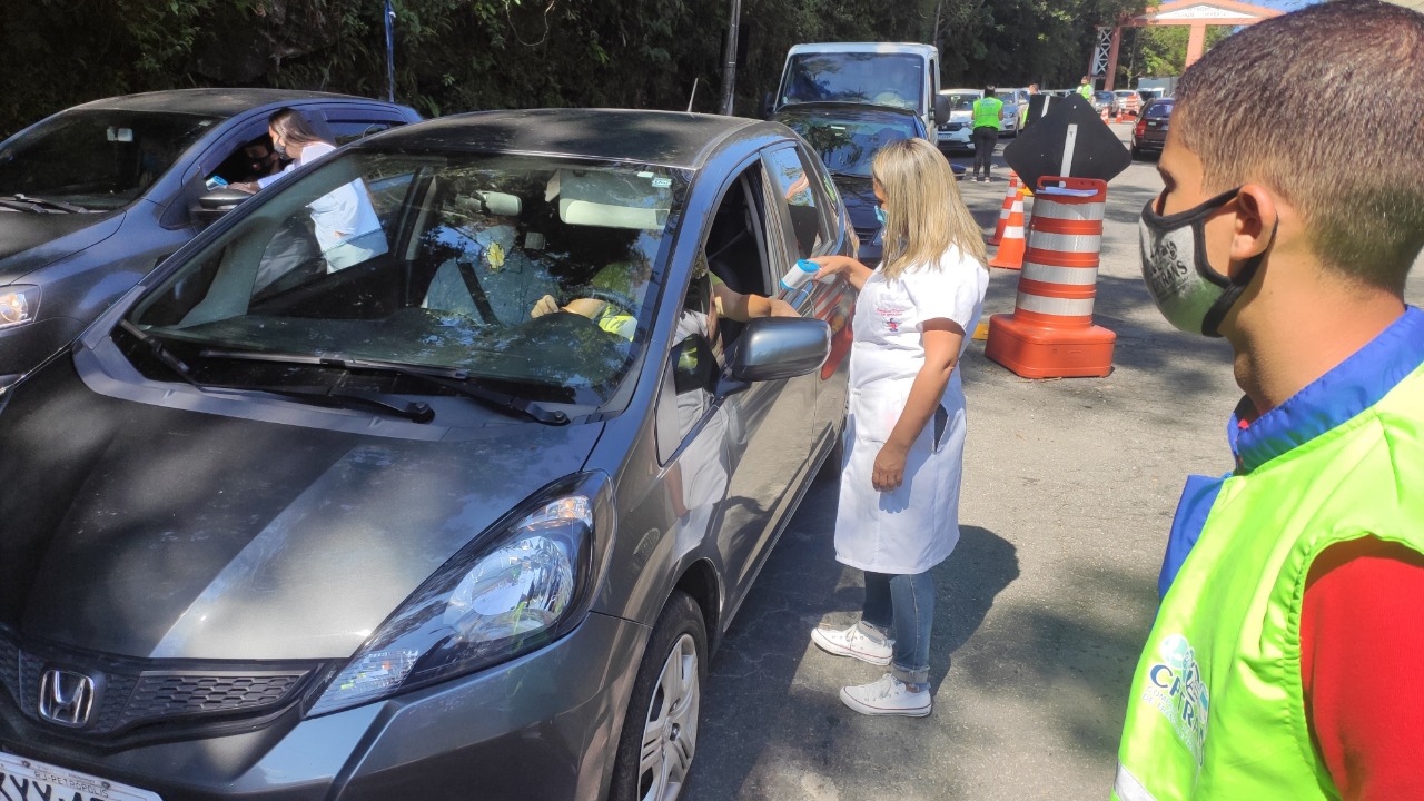 Barreiras sanitárias: 461 veículos impedidos de entrar na cidade no fim de semana