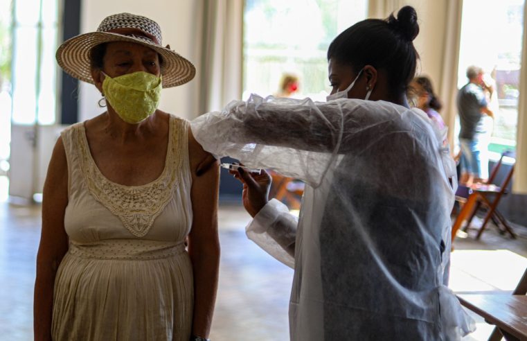 Covid-19: 11,3% da população já recebeu a primeira dose da vacina