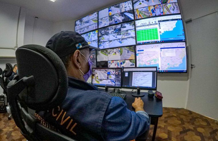 Cruzamento de dados entre o Centro de Operações e a polícia vai permitir identificar veículos roubados em Petrópolis