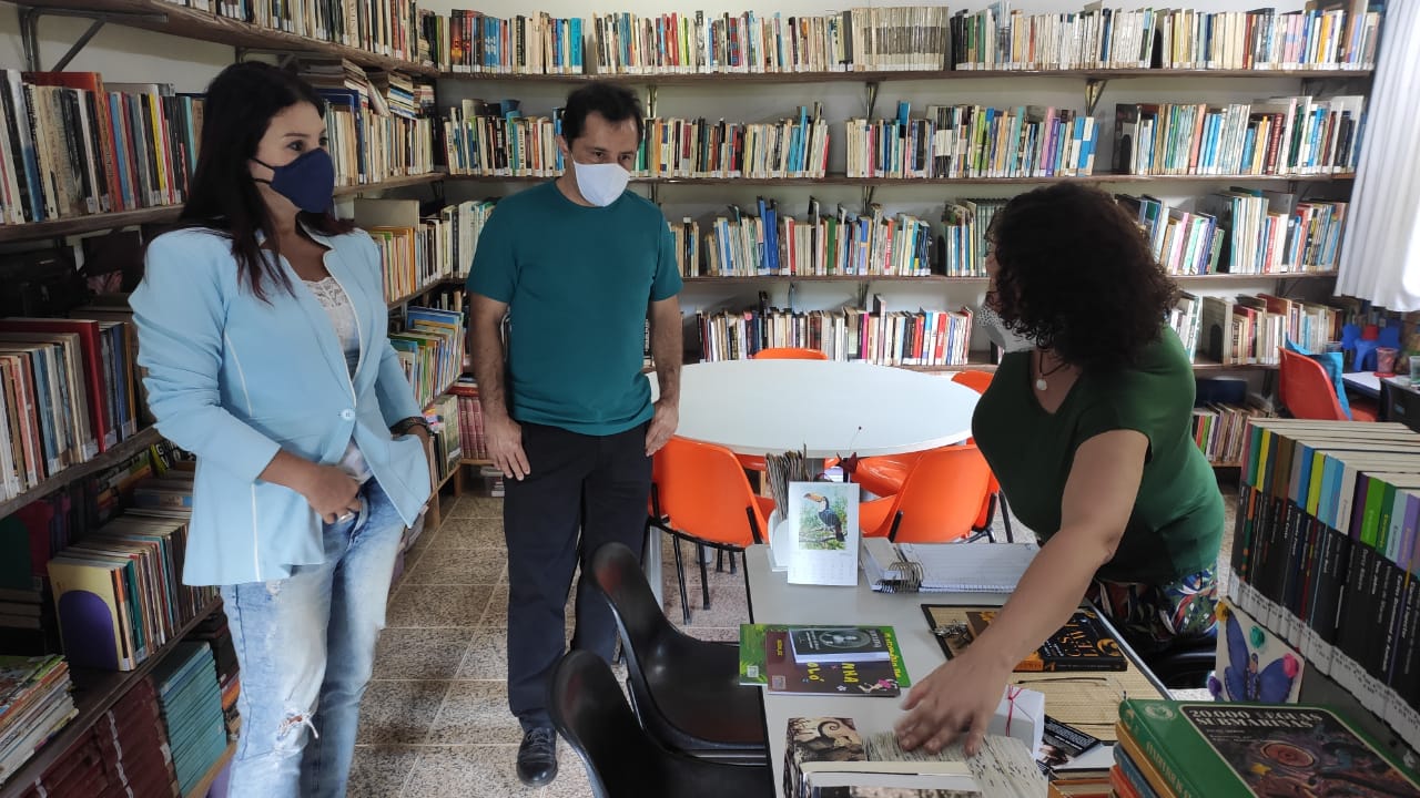 Bibliotecas municipais voltarão a emprestar livros