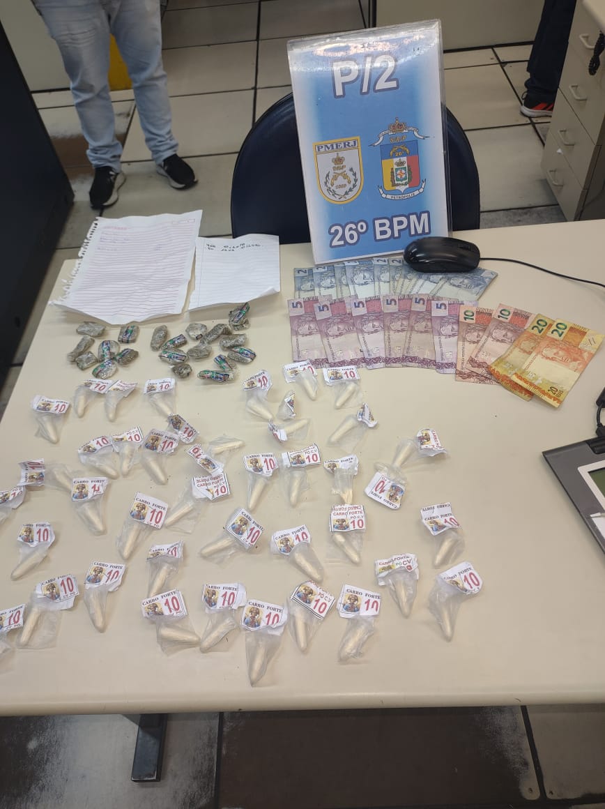 Trio acusado de fazer parte da facção criminosa Comando Vermelho é preso no Bela Vista