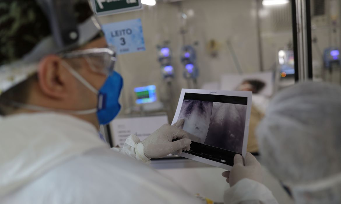 Associações médicas lançam protocolo para triagem de pacientes de UTI