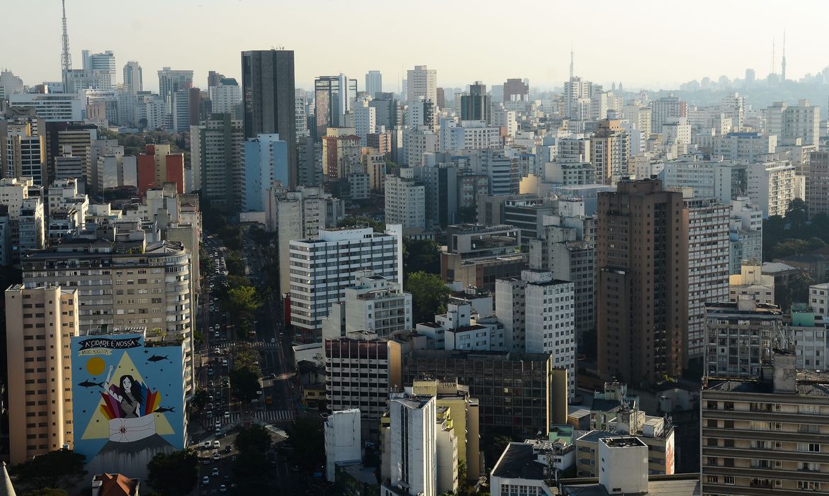 IGP-M acumula inflação de 32,02% em 12 meses, diz FGV