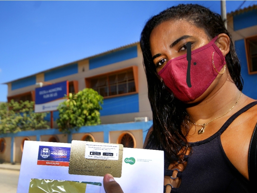 Prefeitura de Nova Iguaçu faz recarga de cartão-alimentação referente ao mês de abril