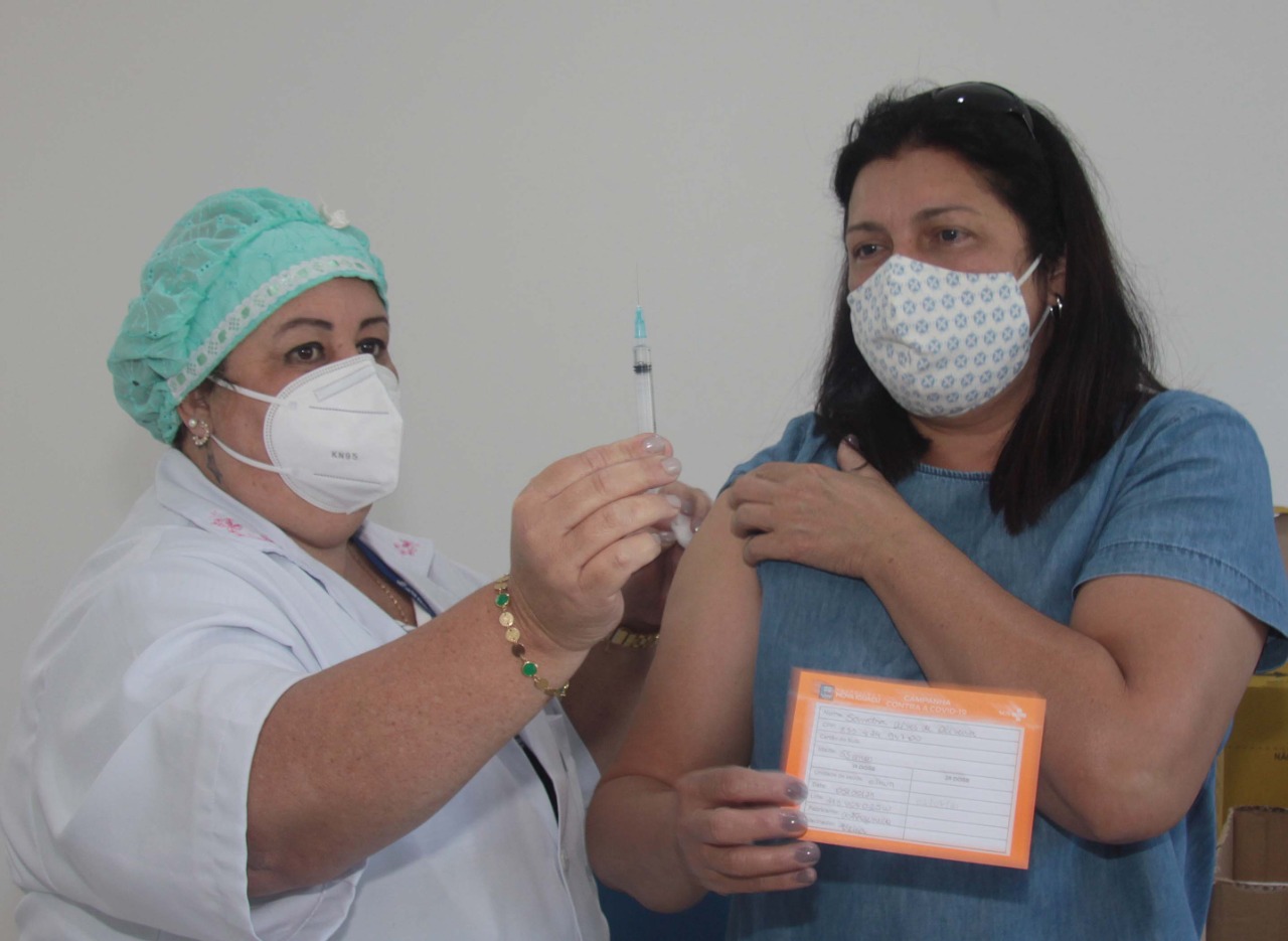 Nova Iguaçu vacina, na próxima semana, pessoas de 40 a 51 anos com comorbidades e gestantes, puérperas e lactantes acima de 18 anos