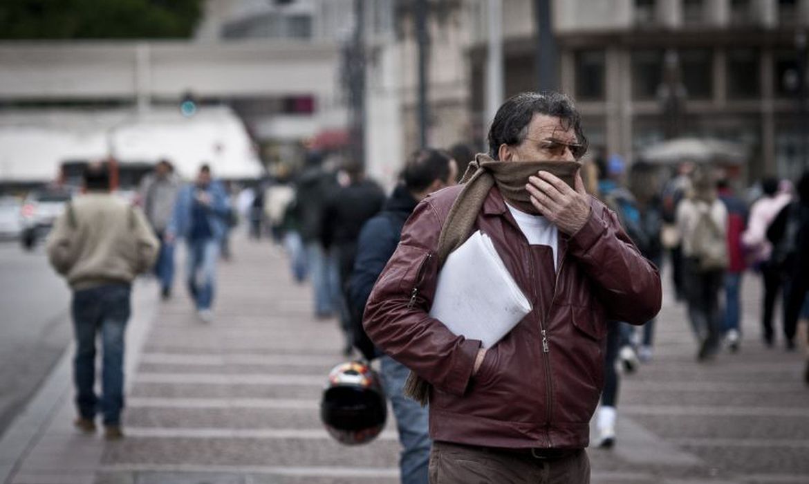 SP tem a madrugada mais fria do ano com termômetros em 13°C