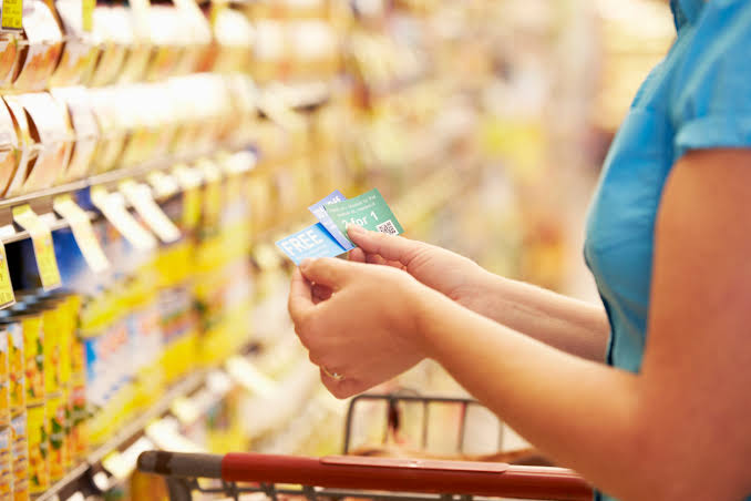 Após oito anos de espera, profissionais da Educação estadual ganham reajuste no auxílio-alimentação