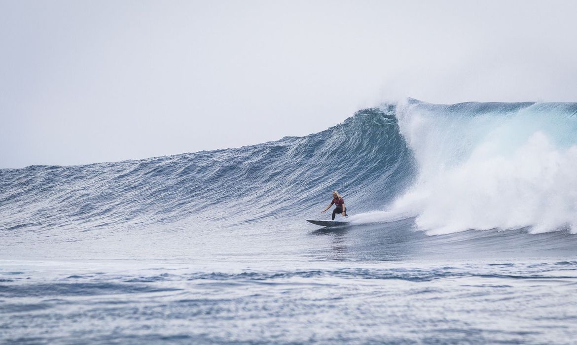 Surfe: Tatiana Weston-Webb avança para as semifinais de Margaret River