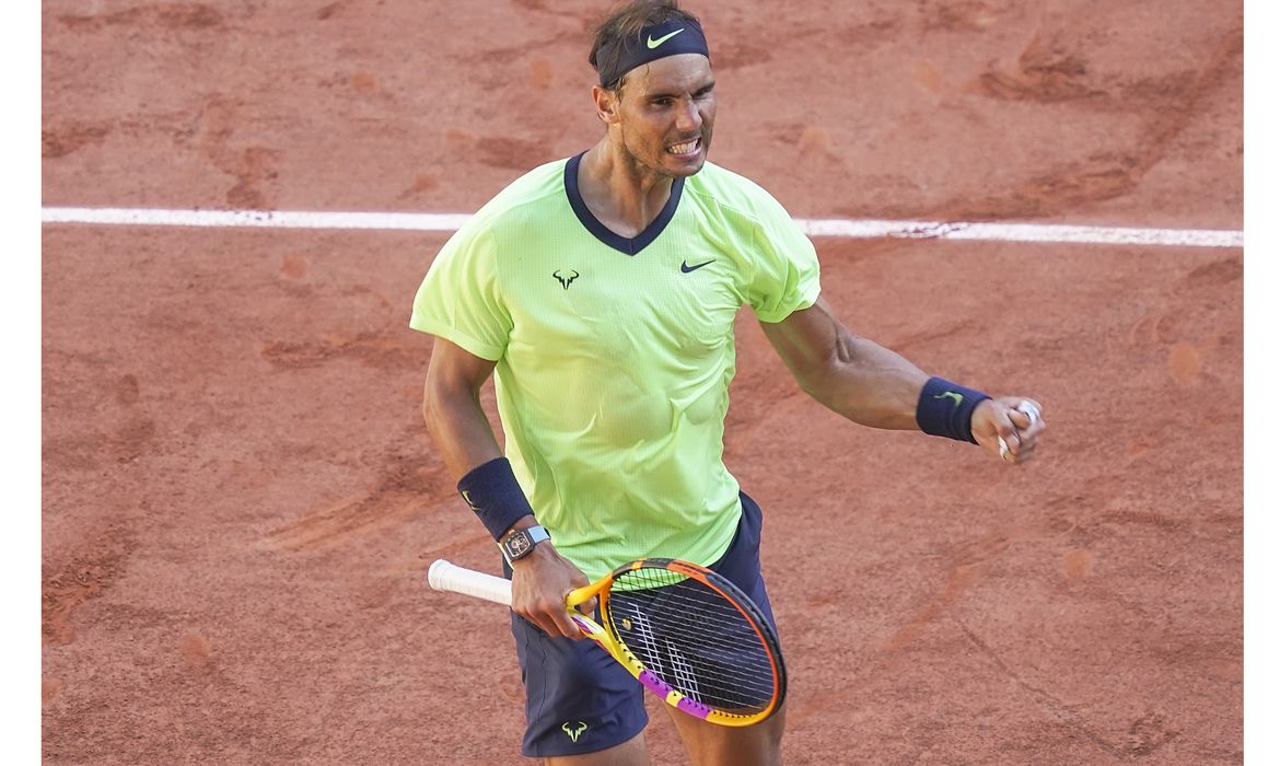 Impiedoso, Rafael Nadal chega às quartas de final de Roland Garros