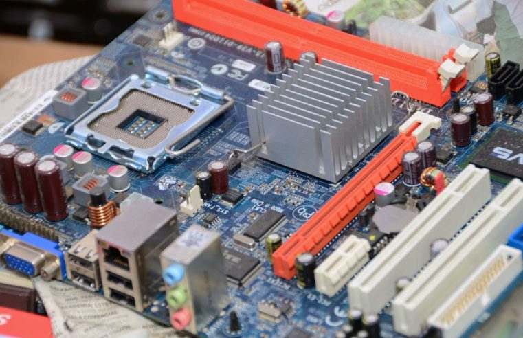 Brasília ganha novos postos para descarte de material eletrômico