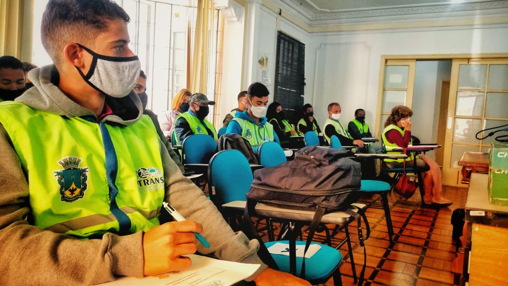 CPTrans realiza capacitação de controladores de trânsito