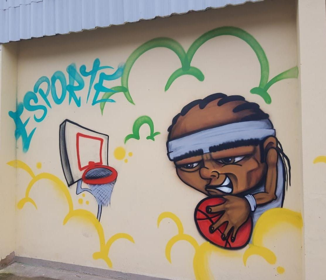 Espaços públicos ganham grafite no Caxambu e na 24 de Maio