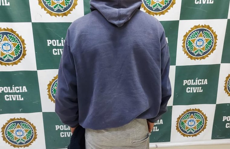 Homem suspeito de roubar loja de conserto celulares no Centro é preso