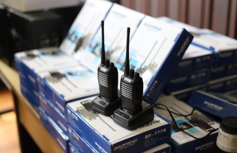 Guarda Civil recebe doação de drones, rádios transmissores e projetores da RF