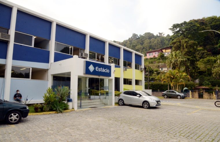 Servidores municipais de Petrópolis terão bolsas de até 50% na Estácio