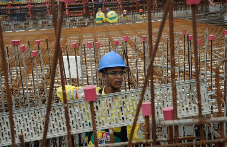 Investimentos têm queda de 4,7% em março, diz Ipea