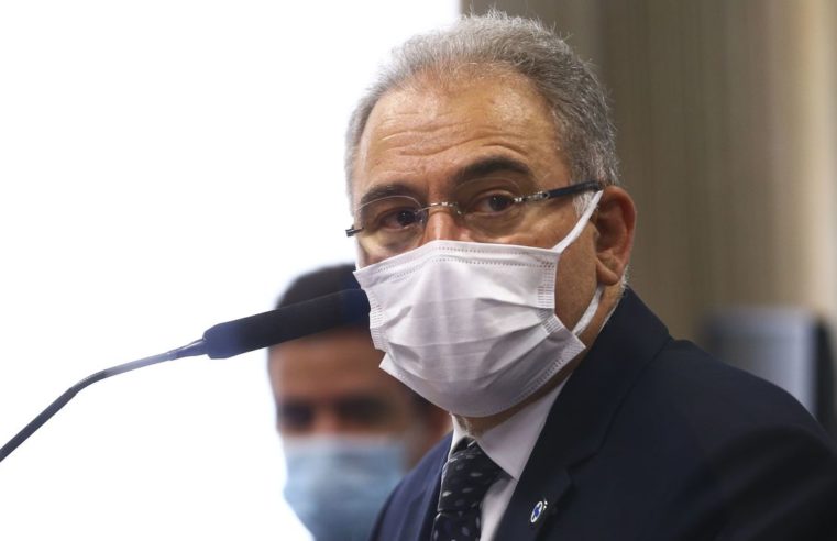 Ministro diz que foi responsável por decisão de não nomear médica