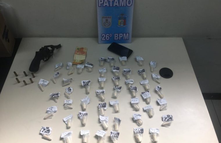 Polícia Militar apreende drogas e arma na Vila Rica