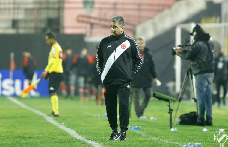 Vasco quer embalar na Série B contra o Avaí nesta quarta