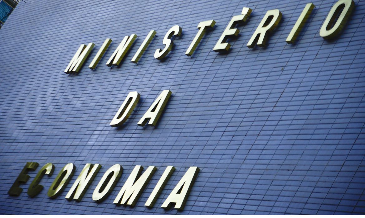 Governo libera R$ 3,1 bilhões para gastos dos ministérios