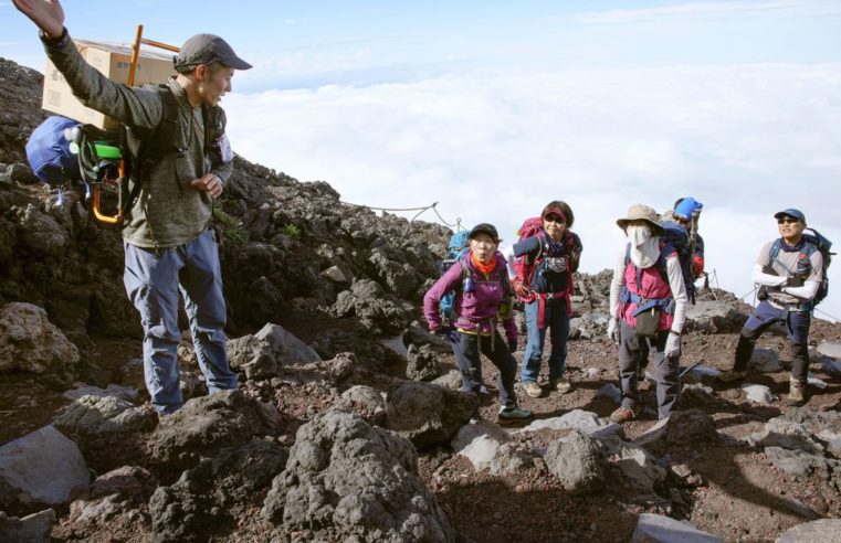 Autoridades japonesas reabrem rota de escalada no monte Fuji