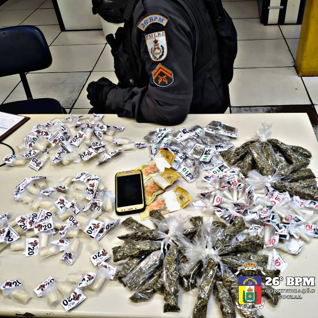 Polícia Militar apreende drogas no Alto da Serra