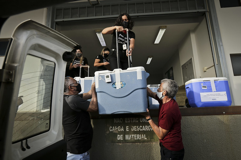 Petrópolis recebeu mais de 7 mil doses contra covid-19 nesta terça-feira