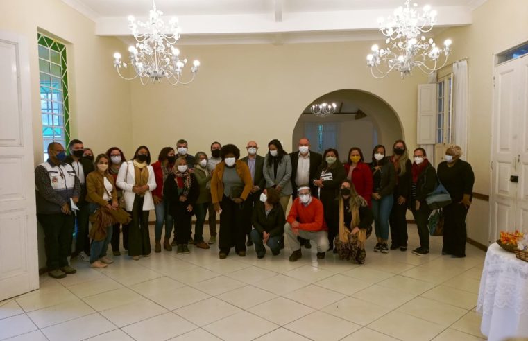 Petrópolis sedia encontro de gestores municipais da assistência estadual
