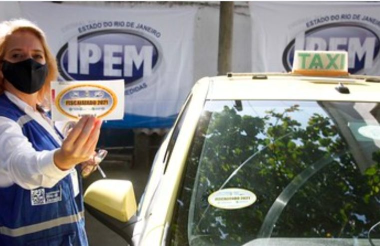 Taxistas do estado do Rio recebem selo de segurança ‘Ande de Táxi Legal’