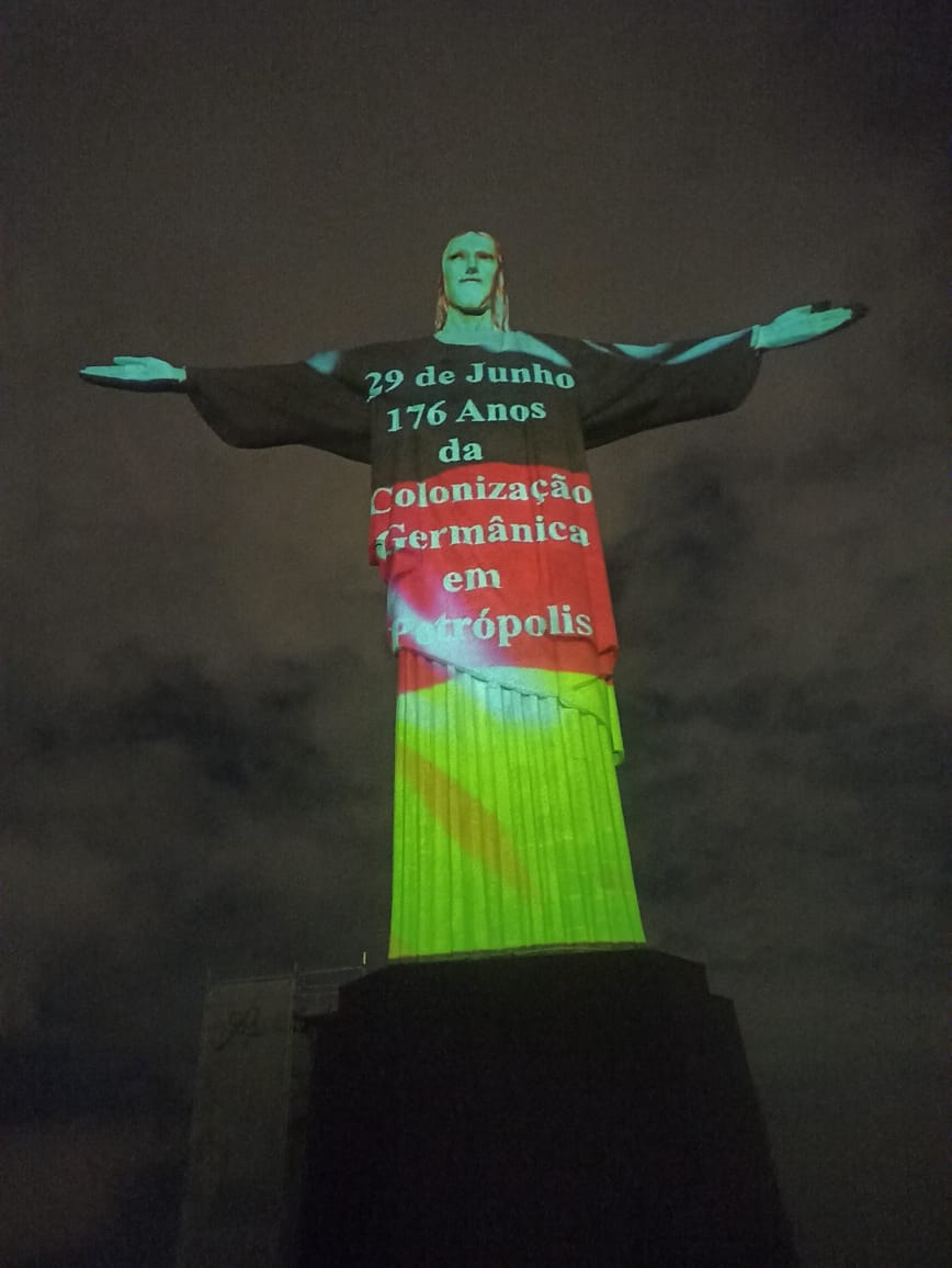 Iluminação especial no Cristo Redentor e no Trono de Fátima marcam encerramento da 32ª Bauernfest