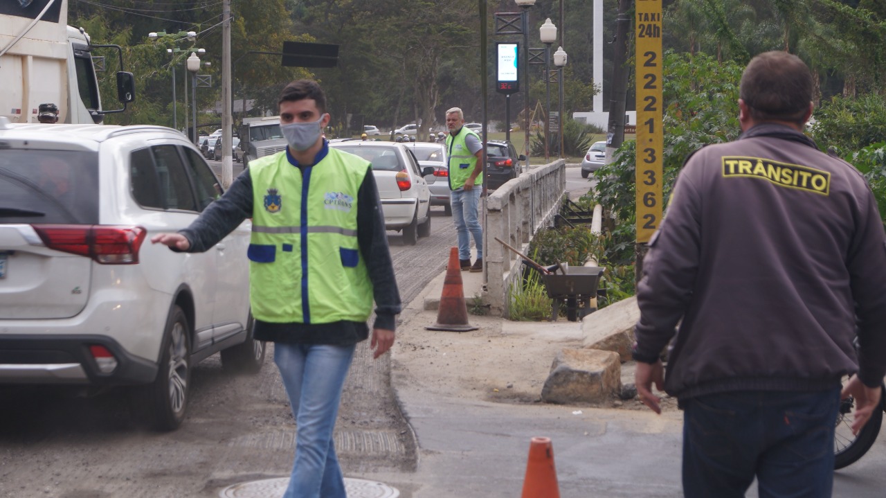 Com obras do DNIT em Bonsucesso, CPTrans pede que motoristas tentem evitar este trecho da União e Indústria