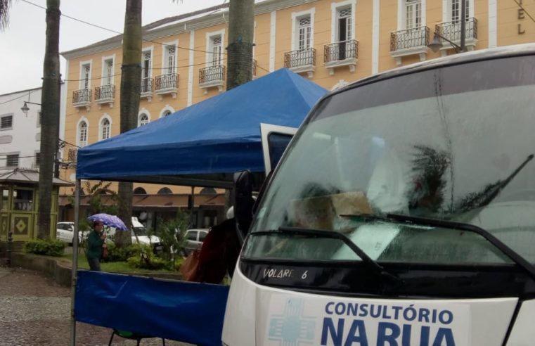 Testes rápidos para hepatites B e C, sífilis e HIV serão oferecidos na Praça da Inconfidência nesta terça-feira (20)