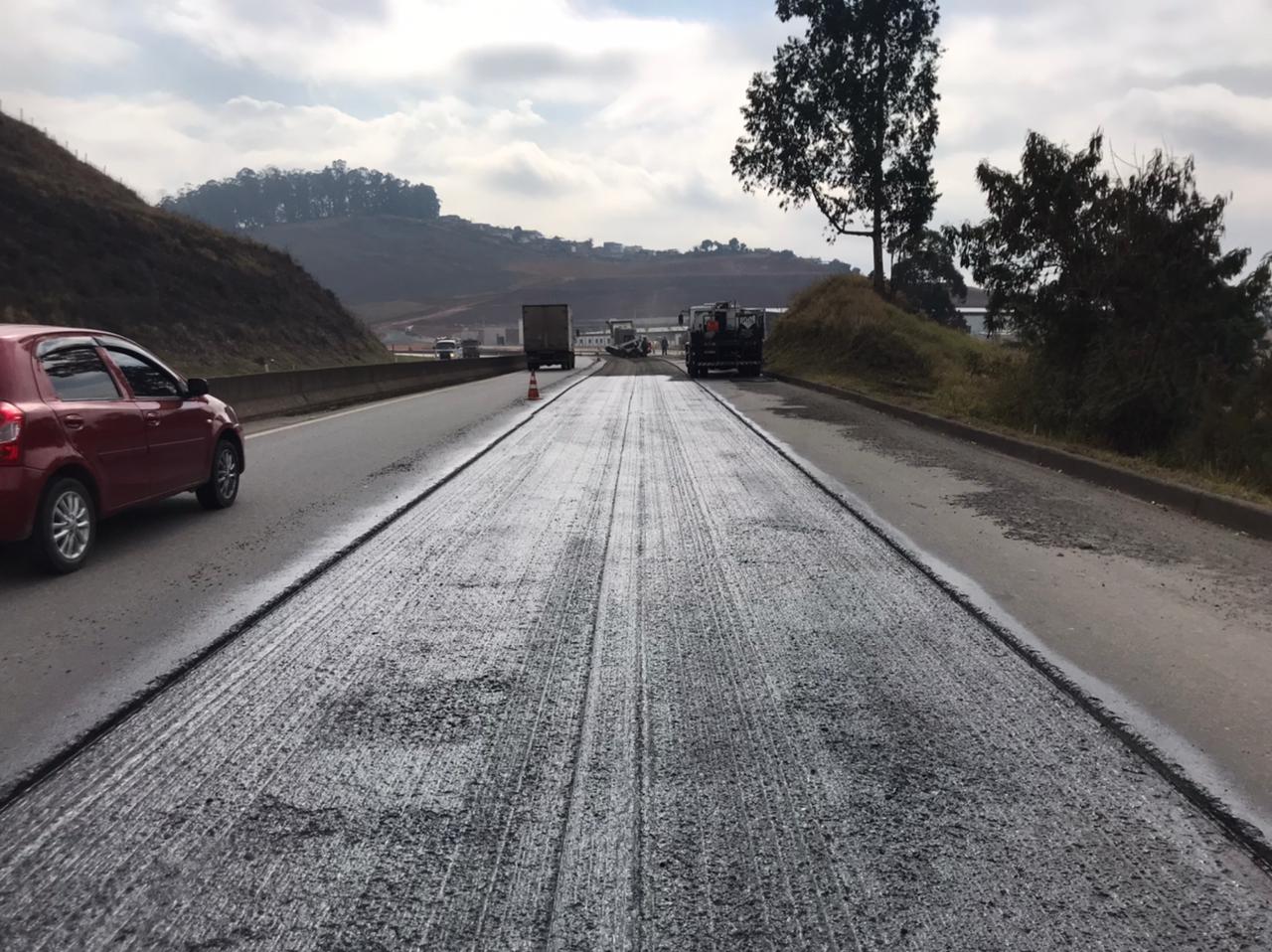 Obras deixam trechos da BR-040 em meia pista