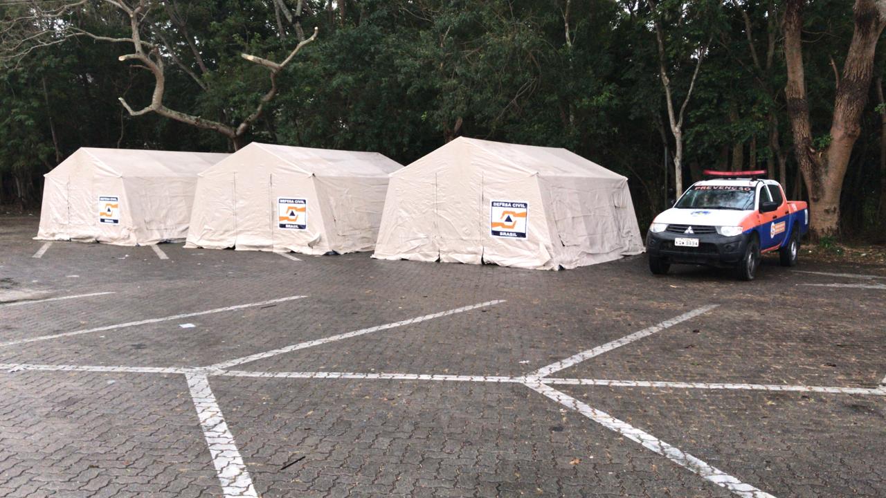 Prefeitura instala barracas para o acolhimento temporário de pessoas em situação de rua nos dias de frio intenso previstos para a cidade