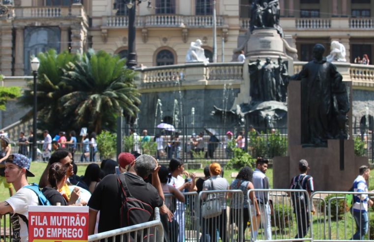 Crise na pandemia pode afetar por nove anos salário dos brasileiros