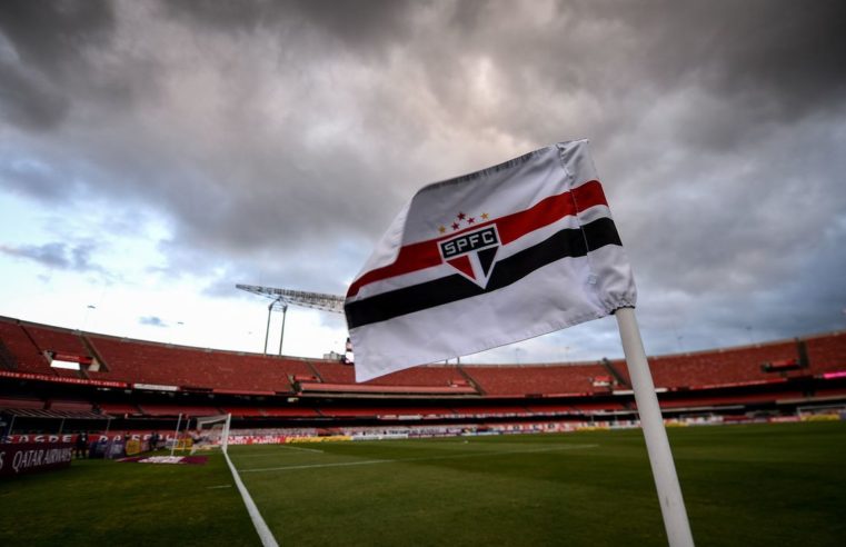 Sob pressão, São Paulo decide futuro na Libertadores contra Racing
