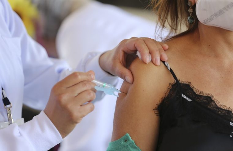 Mais de 153 mil pessoas já receberam a 1ª dose da vacina contra covid-19