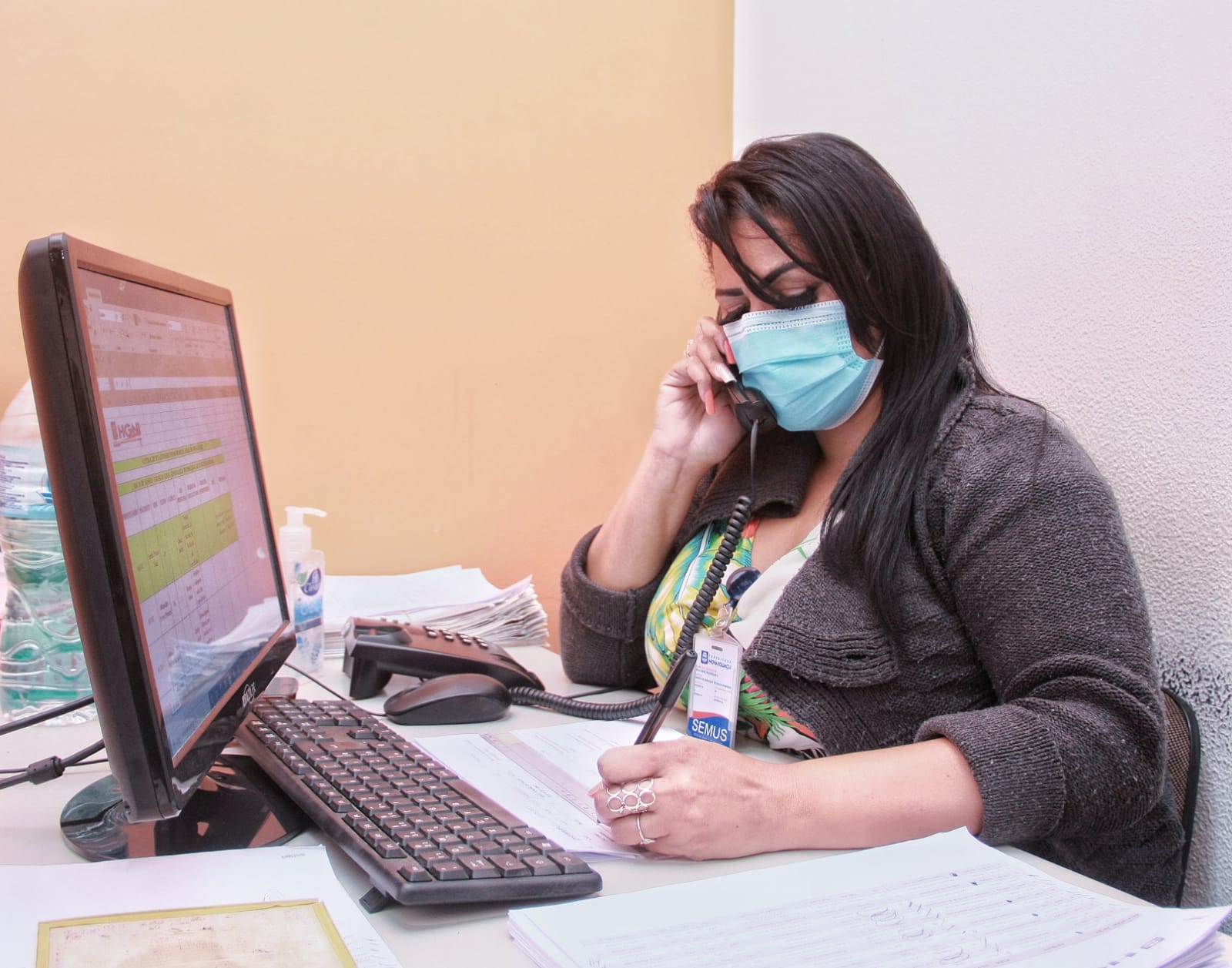 Central de Relacionamentos do HGNI completa um ano ampliando a comunicação com familiares de pacientes internados