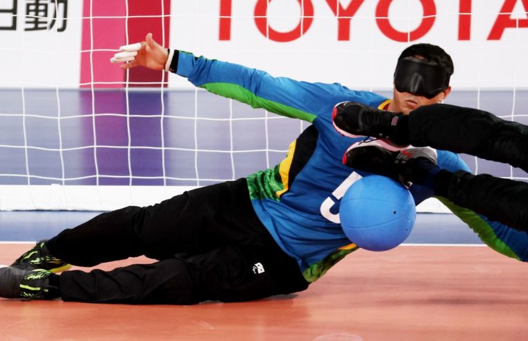Goalball: seleção masculina vence Argélia de virada e vai às quartas
