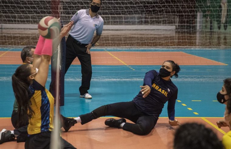 Vôlei sentado: bronze no Rio, seleção feminina estreia contra Canadá