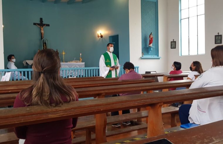 Capela Nossa Senhora Aparecida, do HAC, voltou a ser utilizada para realização de missas