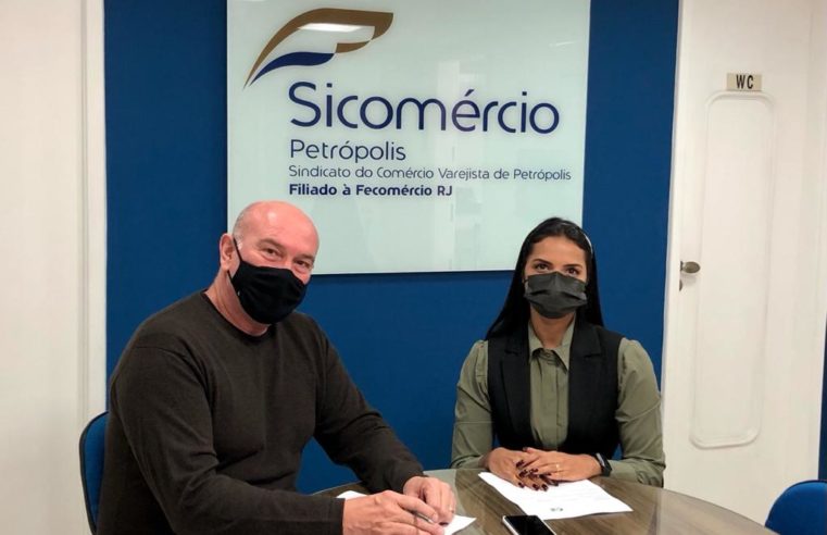 Sicomércio e CIEE renovam parceria que garante oportunidade a estagiários