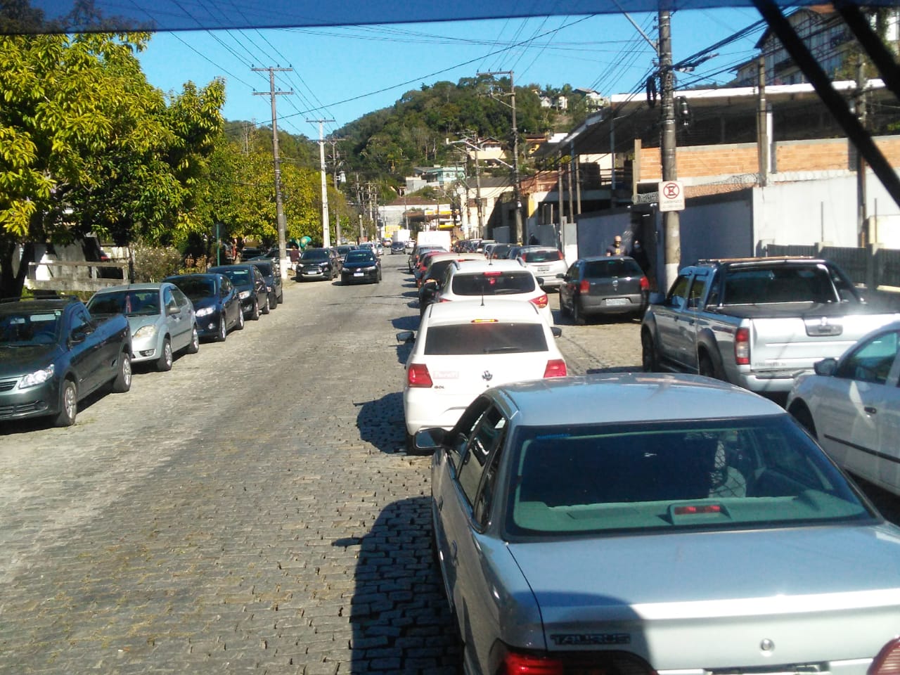 Asfaltamento no Bingen gera atraso nas linhas de ônibus da Cidade Real