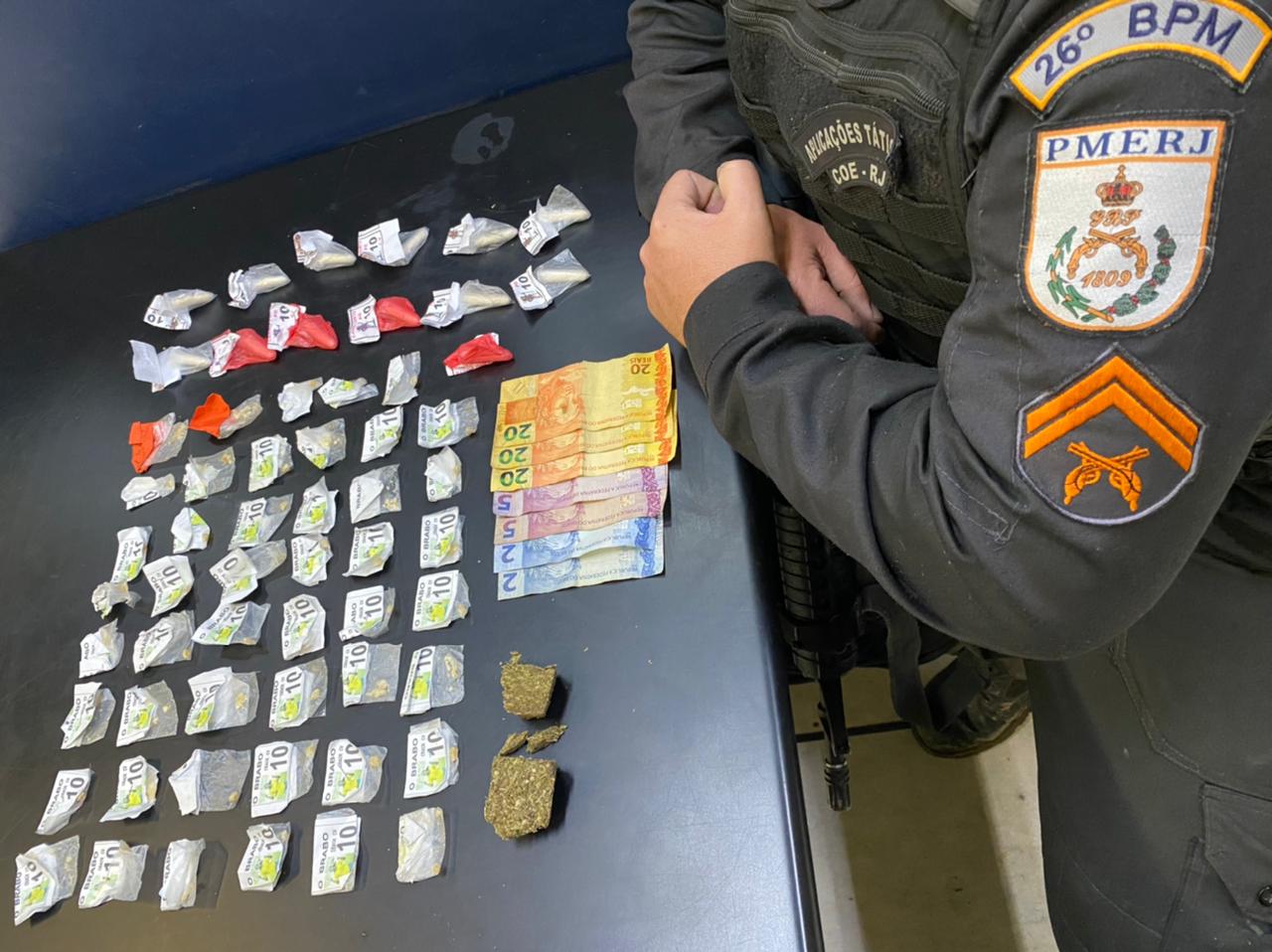 Traficante tenta fugir, mas acaba preso pela Polícia Militar no Independência