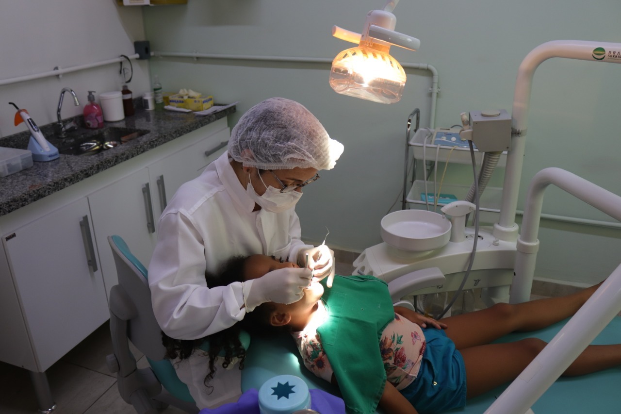 Mutirão de atendimentos odontológicos será realizado neste sábado (14)