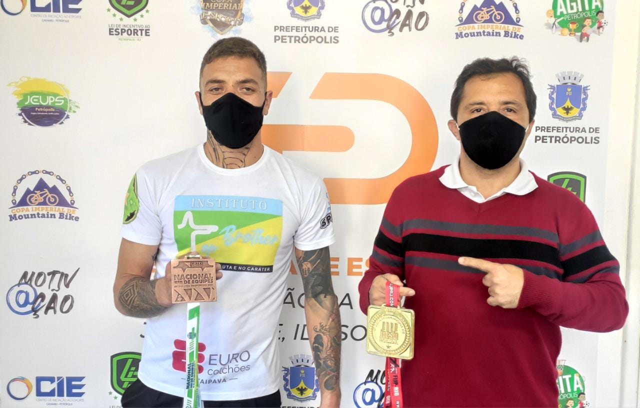 Atletas de projeto social conquistam 22 medalhas em torneio intermunicipal de jiu-jitsu
